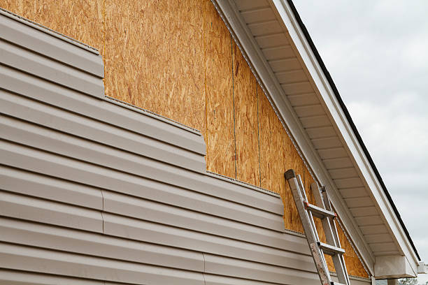 24/7 Emergency Storm Damage Siding Repair experts in Durham, CT